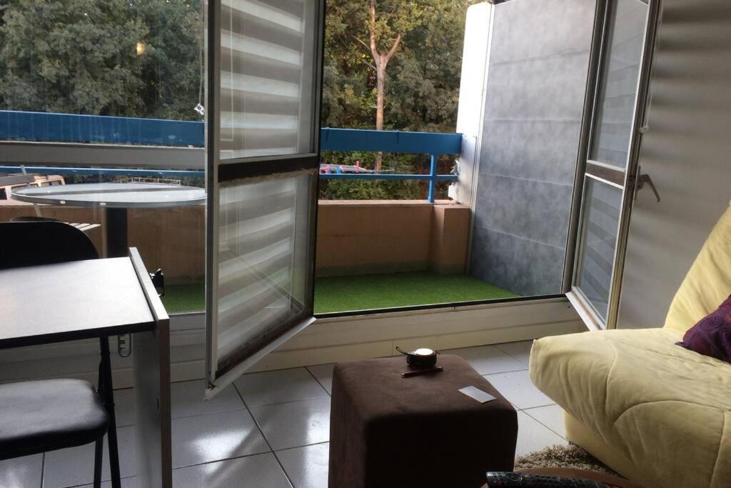 Studio Meuble Ensoleille Fibre Bouygues Nîmes Zewnętrze zdjęcie