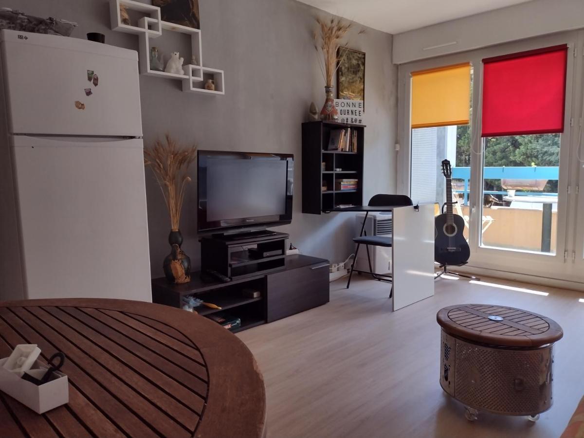 Studio Meuble Ensoleille Fibre Bouygues Nîmes Zewnętrze zdjęcie